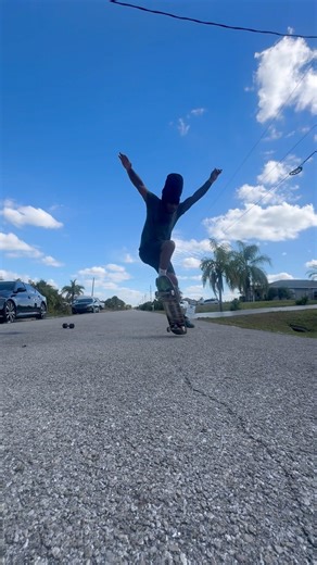 Struggling with frontside 180s? Watch this tutorial and dial them in 🛹#skateboarding#skatetutorial