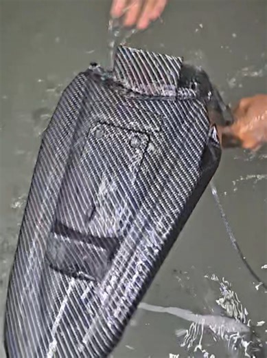 diera gempuran carbon kevlar , carbon wtp masih andalan 😅#tigercikarang #kuli_cat_cikarang #restorasi #cikarangselatan #bekasi