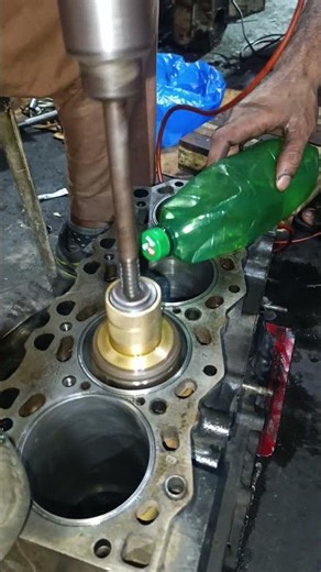 How Polish Used Liner and Piston Size Check #automobile #mazda #mechanic