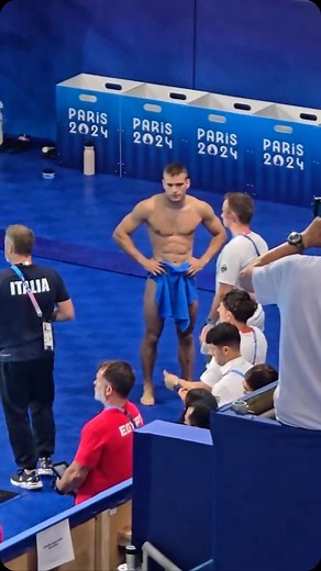 Wrestling Submit 🤼‍♂️ | Follow @wrestlingsubmit for more! 🤼‍♂️ • #wrestling #wrestler #sportsgear #muscles #musclemen #singlets #lockerroom #wrestlingsinglet... | Instagram