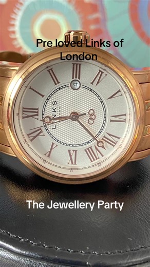 Looking for that perfect vintage gift. Links of London iconic jewellery now available for you to purchase. #thejewelleryparty #jewelleryparty #linksoflondon #preloved #hotdiamonds @Links of London @linksoflondonhk