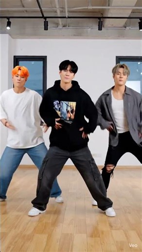 “BTS Dance on Hindi Song 😱 | K-Pop Meets Bollywood 🔥 #Shorts#hindisong#viral