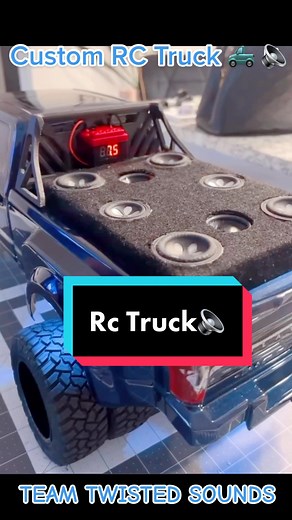 Custom built, RC truck, Soundsystem🔈👌#teamtwistedsounds #rctruck #subwoofer #caraudio #skaraudio #diy #sundownaudio #bassvideo #subwoofers #viral #tooloud