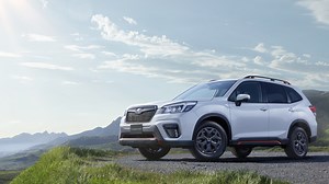 新型5代目フォレスターについて（2.5Lに排気量アップ。280馬力のターボモデルは廃止され、e-BOXERハイブリッドを搭載。）