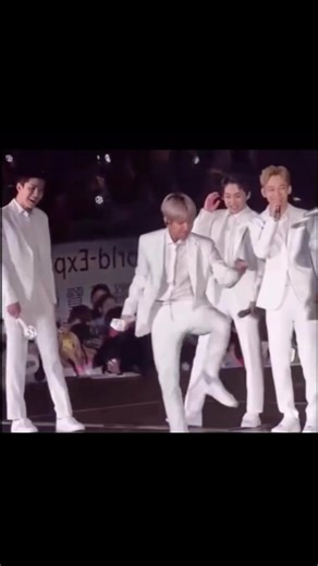 🔹️🔸️𝗘𝗫𝗢 사랑하자🔸️🔹️ on Instagram: "EXO-L :New album Spoiler ! Then, BH : .... EXO : 🤣🤣🤣 . . ➡️ TAG #EXO #weareone #exol #exok #엑소 #xiumin #suho #kpopedit #baekhyun #chen #chanyeol #kyungsoo #Kai #sehun #concert #kpopedits #찬열 #카이 #세훈 #kpop #jongin #ohsehun #byunbaekhyun #parkchanyeol #dokyungsoo #kimjongin #ohsehun #concert #funny #dancer"