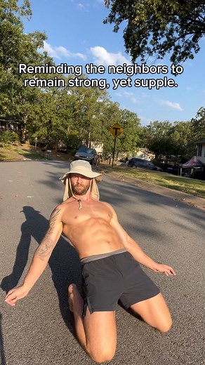 Who can do a sissy squat?! Being strong is huge! But so is being able to move gracefully and efficiently in a variety of planes and ranges of motion. Get strong, be supple. New 4-week phase of my daily gym plan starts on Mon 9/11/23. Sign up today for a free 7-day trial with the link in my bio. Follow for alpha dad and fitness tips! ⬇️ Alpha Dad T-Shirts are LIVE with the link in my bio!!! #fitdad #alphamale #garagegym #gymmotivation #fitnessmotivation #funnyreels #fitnessreels #explorepage✨ | B