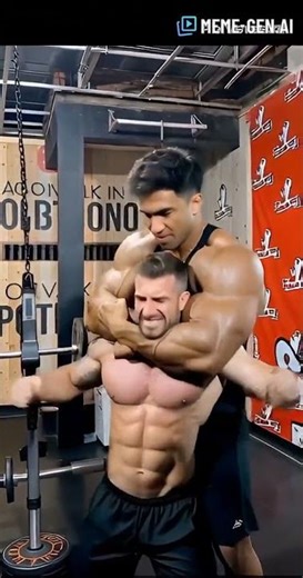 he is too small to resist that #sleeperhold #wrestlemania #bodybuilding #wrestlingholds #muscle