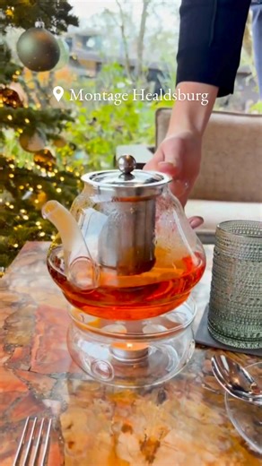 The holiday season in Healdsburg is very much our cup of tea. Settle into the festive spirit at Montage Healdsburg and Hotel Healdsburg. | Stay Healdsburg