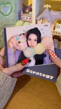 ✨twice strategy digipack - chaeyoung 🍓 #twice #chaeyoung #unboxing #kpopshorts