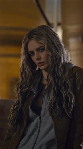 Samara Weaving on Instagram: "🏁🏁🏁"