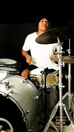 Vocoder Santa Claus Is Coming To Town #drums #vocoder