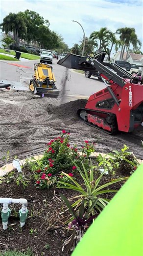 Shooting grades with a laser and grading with a mini-skid. #skidloader #laser #new #construction