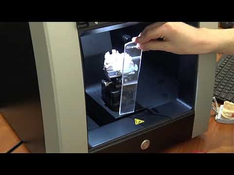 Scanning with Amann Girrbach Ceramill Mind and Ceramill Map 400