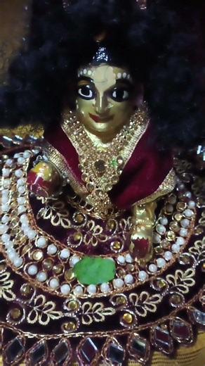 kanha ka shringar aap ko kasa lga 🦚🤗#radhekrishna#bhagti#shorts