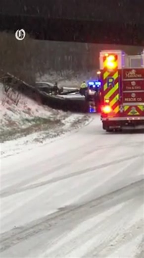 SUV slides into ditch on US-74 as heavy snow blankets Charlotte region