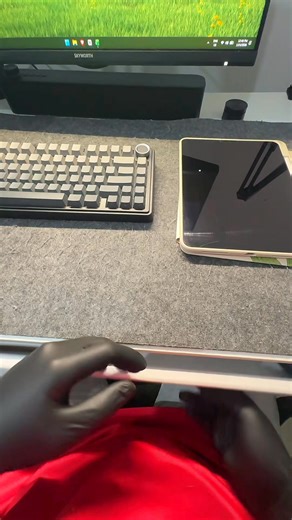 @jmarans on Instagram: "a cleaner that can clean your keyboard, screen, and earphones #tech #setup #cleaner"