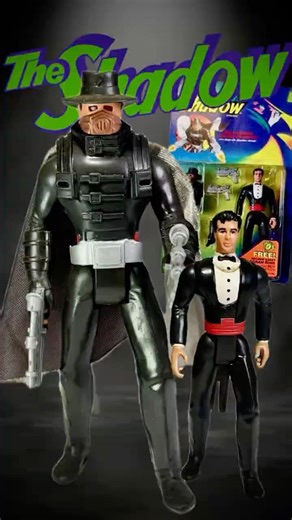 Toy Showcase: The Shadow transforming Lamont Cranston Vintage Kenner 1994 Action figure #toyvideo