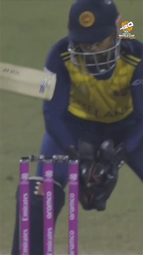 Brilliant glovework by Kusal Mendis turns the tide in Sri Lanka's favour in Colombo 🧤 #T20WorldCup broadcast details 👉 https://www.icc-cricket.com/tournaments/mens-t20-world-cup-2026/news/all-the-broadcast-details-for-icc-men-s-t20-world-cup-2026 | ICC - International Cricket Council