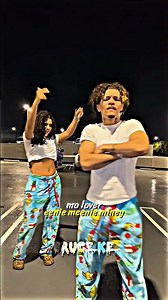 tag a friend you'd do this with🧡 #eeniemeenie #justinbieber #seankingston #danceedit