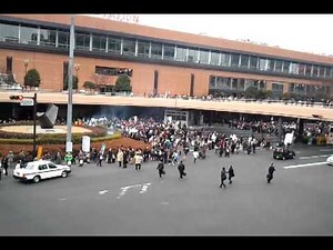 東日本大震災 地震直後の仙台駅前