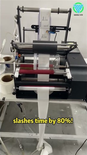 Are you still labelling the round bottle by hand?#labelingmachine #roundbottlelabellingmachine