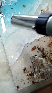 Artista recrea la frescura de la playa Elena zernova | Ｐａｇé＆ａｒｔ．