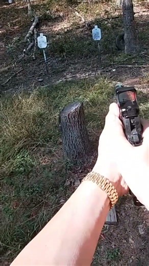 Staccato P Limited combat reload from draw, 9 shots, 2 reload, 8 seconds, sub-second per hit.