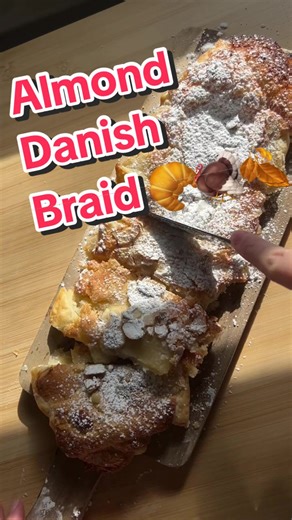 Almond Danish Braid Recipe for Thanksgiving Breakfast