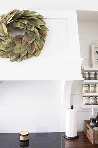 How to Make a Magnolia Leaf Wreath on the Cheap!