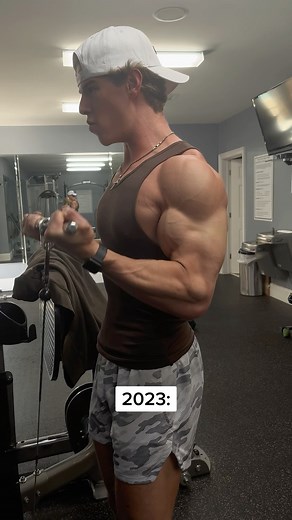 Casey Kelly on Instagram: "Natural Bicep Transformation… consistency is key! - Code CASEY @youngla @ryse_supps @helimixco - #gymreels #fitnessreels #fitreels #fitness #gym #gymrat #jim #bodybuilding #physique #aesthetics #fit #shredded #gymmotivation #abs #muscle #protein #bodybuildingmotivation #workout #ripped #cut #bulk #youngla #yla"