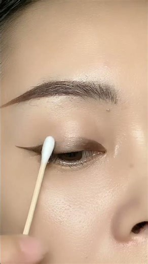 Sparkling Glitter Eye Makeup | Shimmer Glam Tutorial ✨