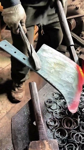 Forging a Weapon of Legends: The Big Machete