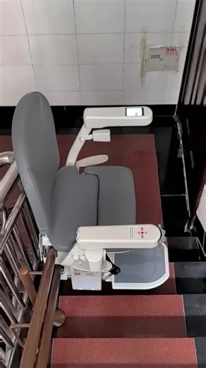 Stairlift: The High - tech Solution for Stair Mobility#StairliftSolutions #MobilityAids #HomeAccessibility #ElderCareEssentials #safestairs