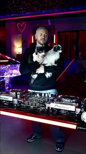 Ce remix ne passera pas en radio. Mais en after, oui. 🔊🌙 Qui le veut ?