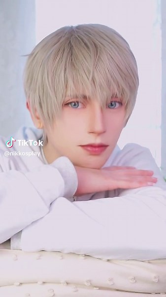 Xavier Cosplay Showcase: Anime Boy Enthusiasm