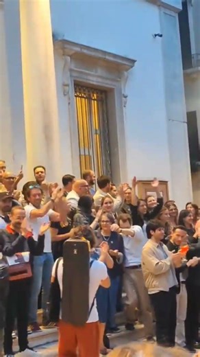 Annullate tutte le collaborazioni con Beatrice Venezi alla Fenice: scelta giusta, ma arrivata tardi.