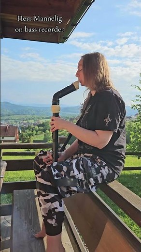 Herr Mannelig on bass recorder