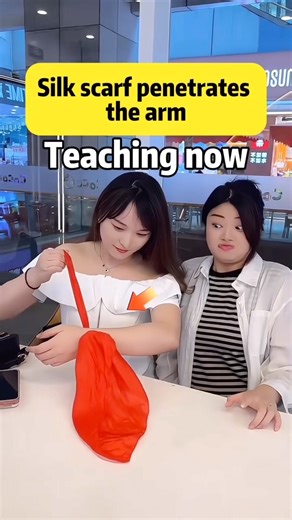 Hanky Though Hand Crezy Magic Trick Explained 👈🫣🫶 12/12/2025 #shorts #shortsfeed #tricks #hankey