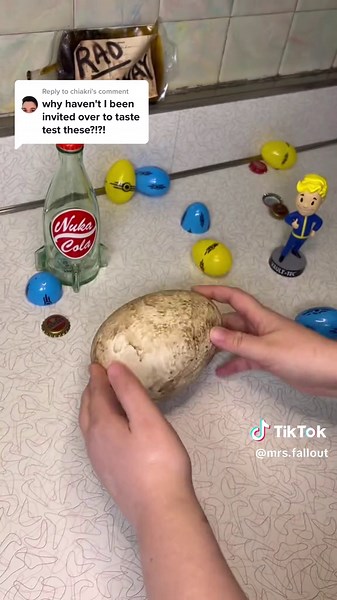 Cooking a Deathclaw Omelette in Fallout POV | MrsFallout