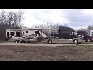 Meet Leroy our 2009 HDT Volvo 780 RV Hauler