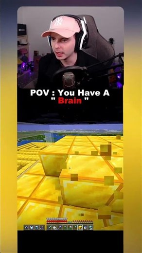 POV SALVÁS 1 YEAR of Work in MINECRAFT ⛏