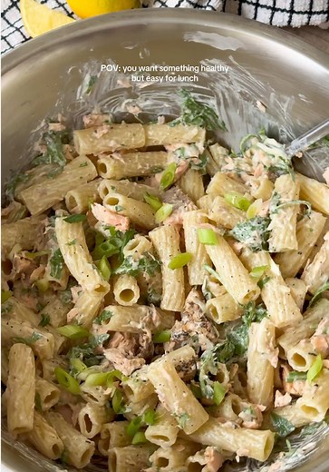 lemon herb salmon pasta salad😍🌱such a delicious lunch idea that is super easy to throw together! enjoy for just 580 calories & 39g protein and it takes less than 30 minutes to make!👏🏼 if you want the full recipe plus more quick & easy meal ideas then download my @kirstyskitchenclub app - link in bio to start your FREE trial✨ *makes 2 servings* Ingredients For the salmon 2 Salmon fillets 1/2 tsp Onion granules 1/2 tsp Garlic powder 1/2 tsp Oregano 1/2 tsp Basil 1 pinch Salt 1 pinch Pepper 1/2