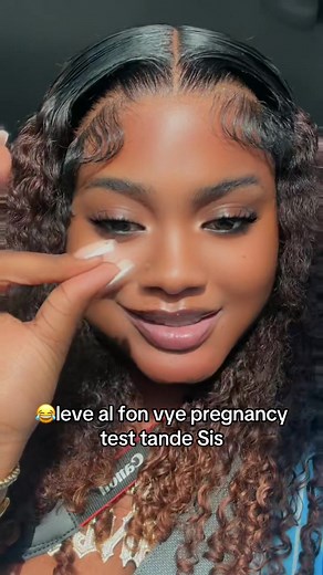 Summer San vomi San krache: leve al fon vye pregnancy test tande Sis