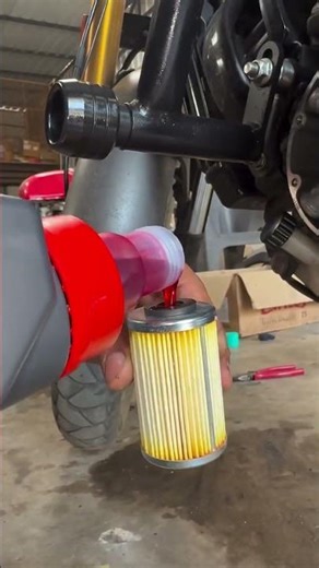 Triumph scrambler400x oil filter change video #bikemechanic #automobile #viral #triumphmotorcycles
