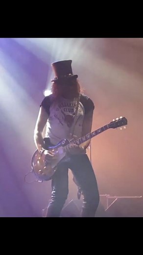 Heavens Door | Assen NL - 23.11.24 . 🎥 - Some Dutch Guy . #gunsnroses #slash #axlrose #guns2roses | Guns 2 Roses - Guns N' Roses Tribute Band
