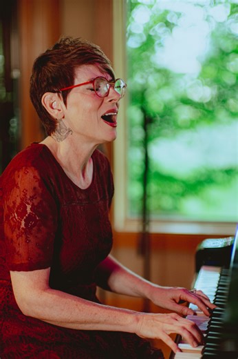 Nothing better than some classic Jack Johnson What other covers would you like to hear? Comment below! | Tanya Low | Facebook