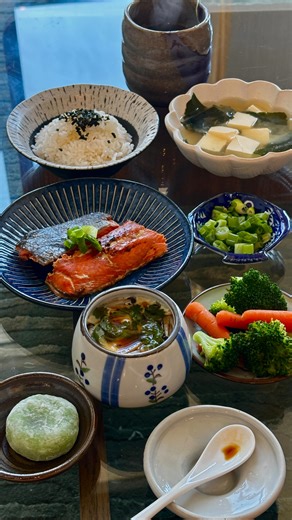 mango 🥭 on Instagram: "as much as i love american breakfast… trying out teishoku (traditional japanese breakfast) has got me feeling lighter and more awake 🍵🐟🍚 #cooking #recipes #nyccooking #cookstagram #japanesehomecooking #japanesefood #teishoku #recipeinspo #recipeshare #recipeideas #healthyfoodrecipes"