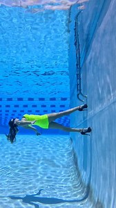 Walking on WALL 👠 #Gravity #matrix | kristimakusha