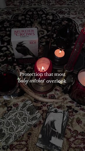 One protection I don’t see people talk about enough is shielding yourself from divination 🔮✨️ Not everyone who does divination or uses intuition around you is doing it with good intentions. Sometimes people want gossip, are jealous, insecure or are trying to keep tabs on you or even sabotage your progress. To protect yourself against that, you don't need to block everything, you just need to make yourself unreadable 😶‍🌫️ Instead of heavy wards that shut everything down, using confusion as a p