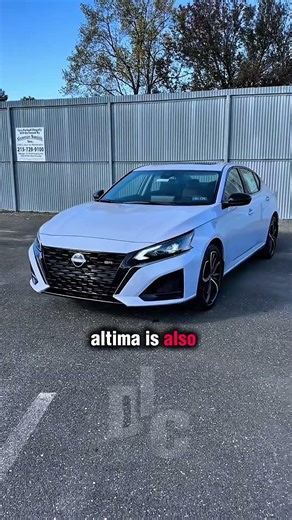 Nissan Altima – Stylish Sedan with Amazing Features!